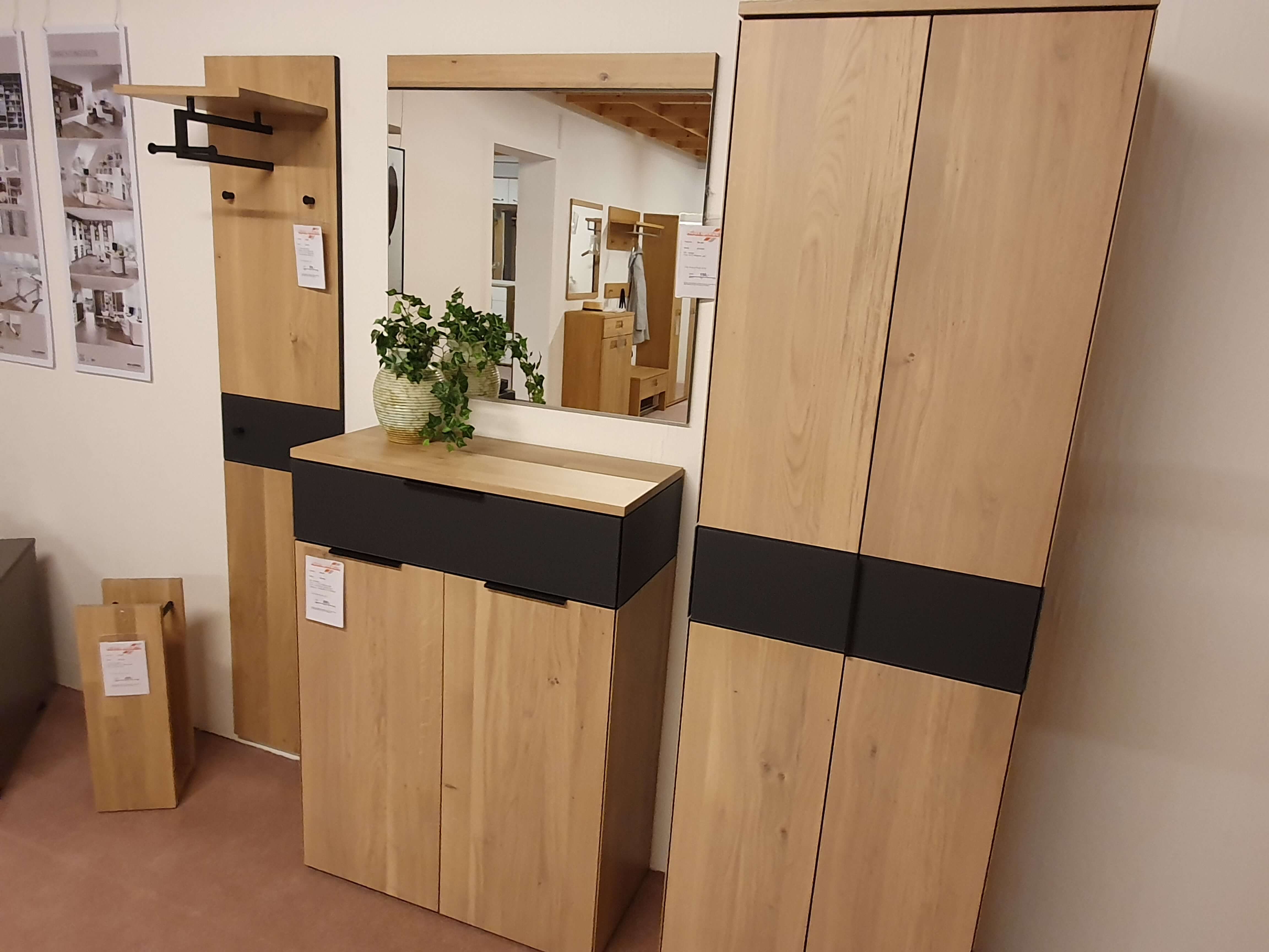 Wittenbreder Novara Garderobe