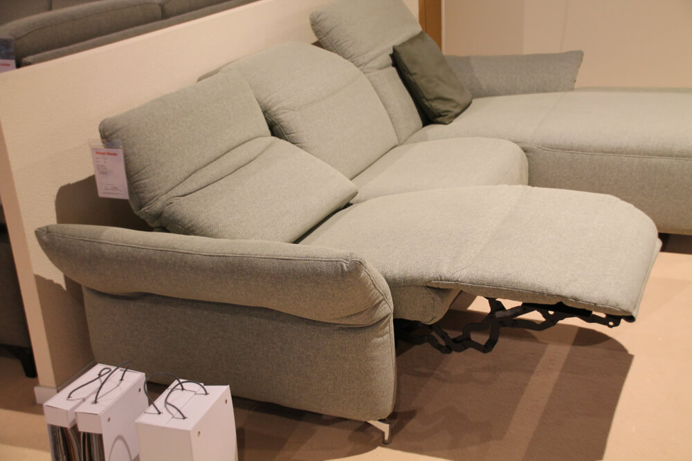 ADA Sofas & Couches 6969 Ecksofa mit motorischer Relaxfunktion