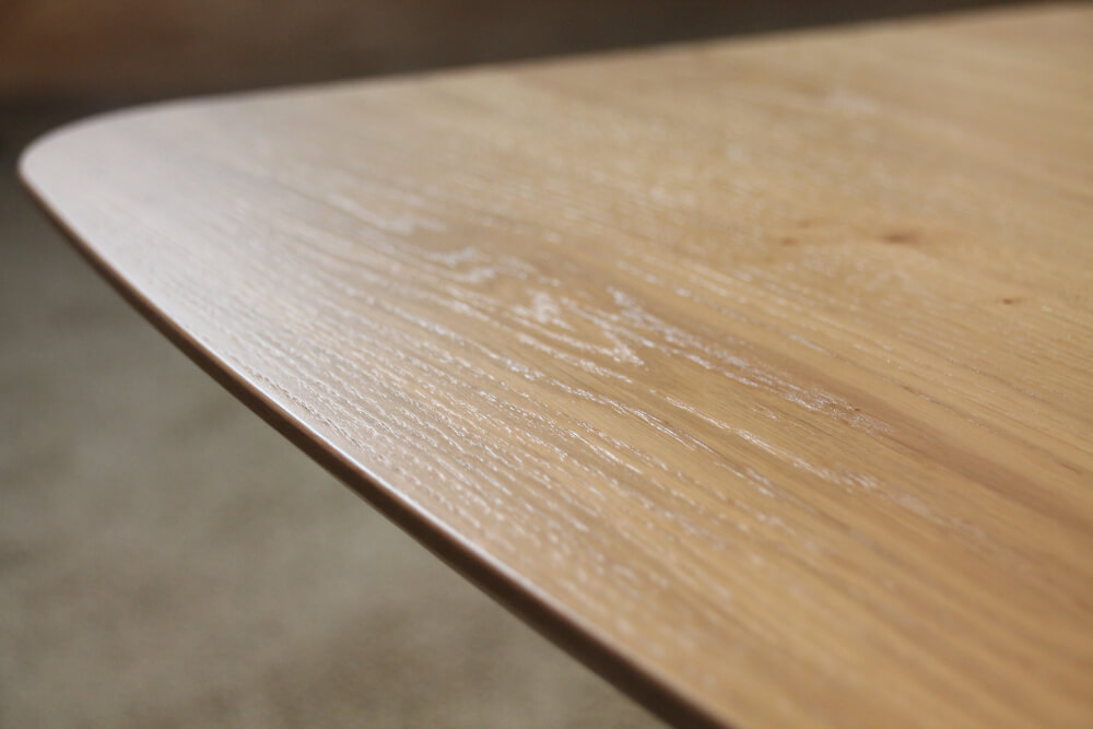 1867 - WEI  - Couchtisch  Wildeiche schwenkbar