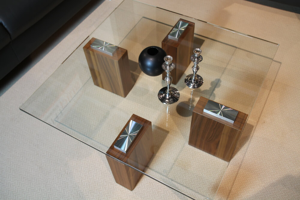 1133 KNGR, Couchtisch auf Rollen, Nussbaumfarben