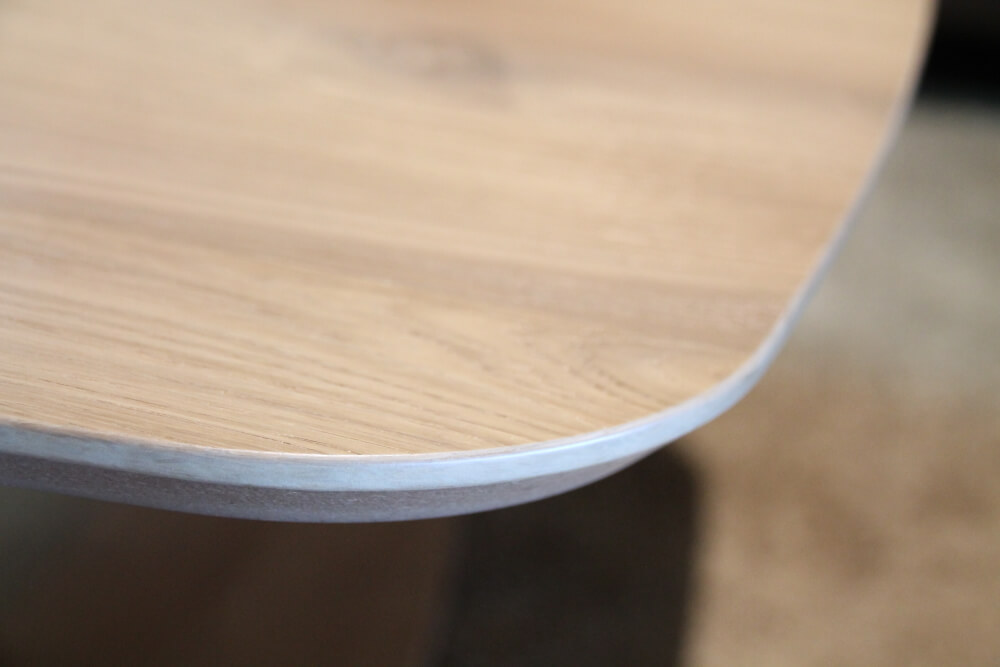 1867 - WEI  - Couchtisch  Wildeiche schwenkbar